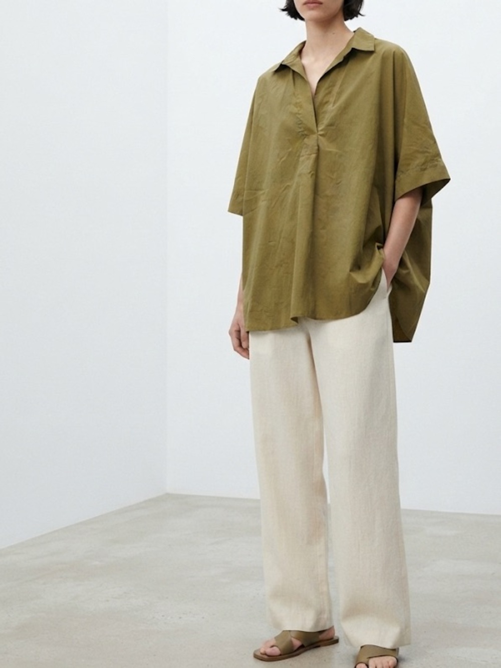 Zara Olive Green Oversized V-Neck Short Sleeve Shirt Blouse Size Medium